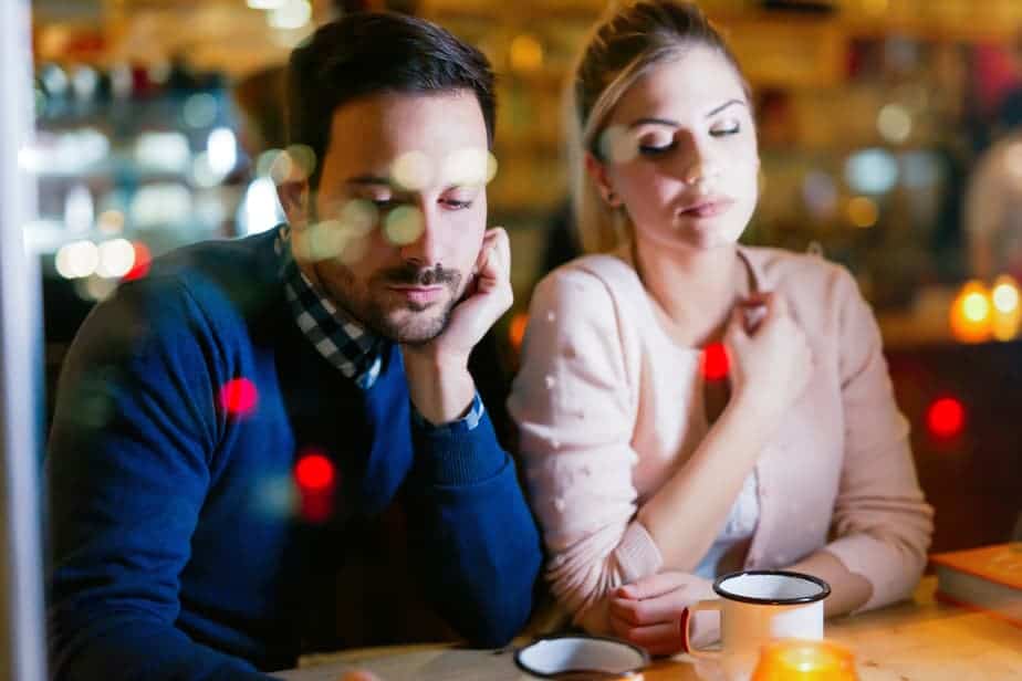 7 ehrliche Anzeichen dafür, dass eure Fast-Beziehung nie zu einer echten wird