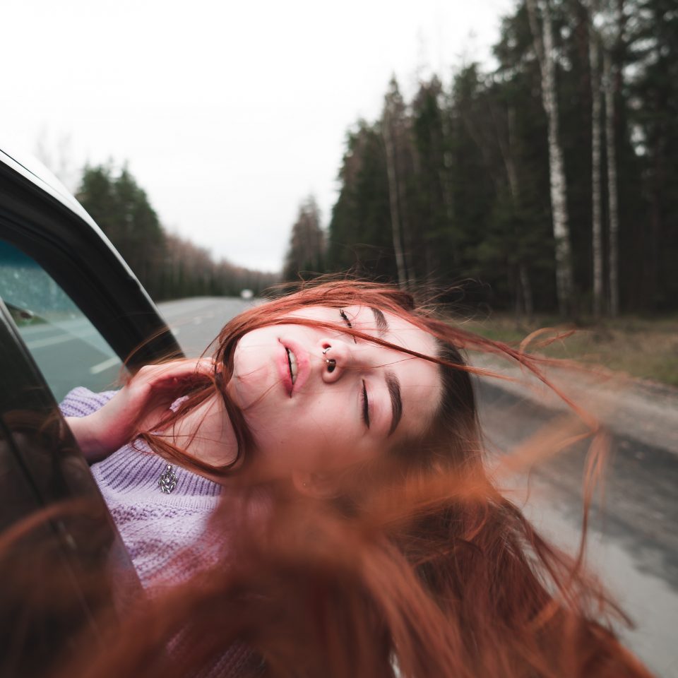 Wenn Frauen plötzlich auf Abstand gehen Welche Gründe stecken dahinter?