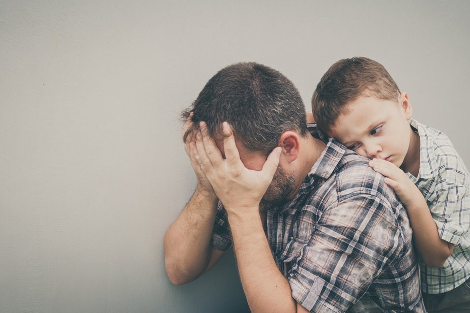 Auf diese 10 Arten hat dich dein Vater verletzt, wenn er ein narzisstischer Vater war