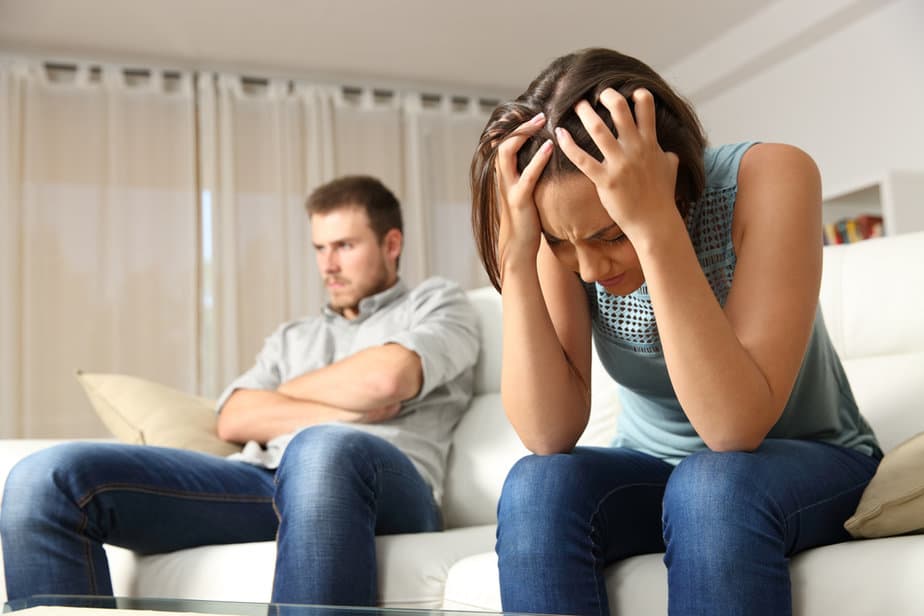 Liebe oder Lüge: 12 subtile Anzeichen, dass du in einer falschen Beziehung bist