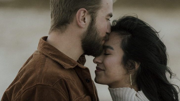 7 Herzerwärmende Dinge, die ein Mann nie tun wird, wenn er wirklich in dich verliebt ist