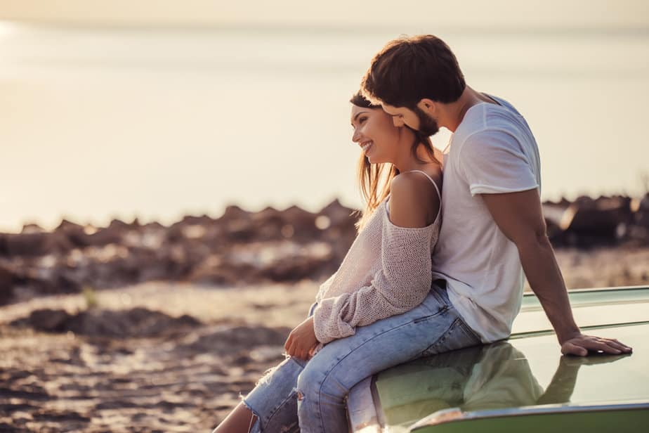 12 Dinge, die er machen wird, nur wenn ihr in einer ernsten Beziehung seid