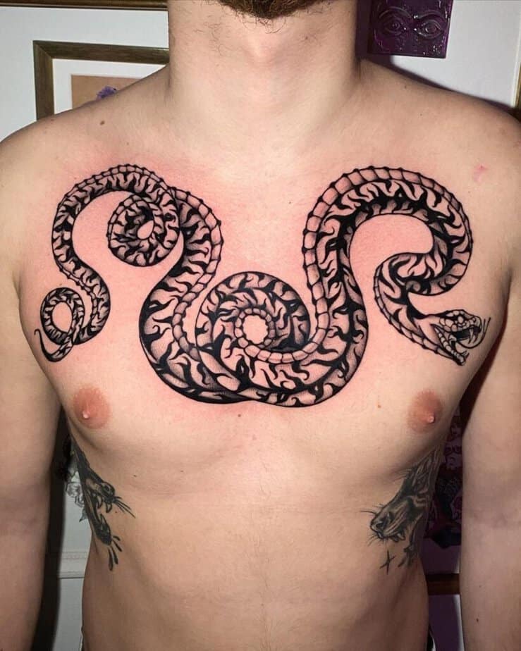 8. Schlange Tattoo