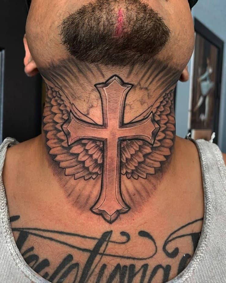 10. Kreuz Hals Tattoo