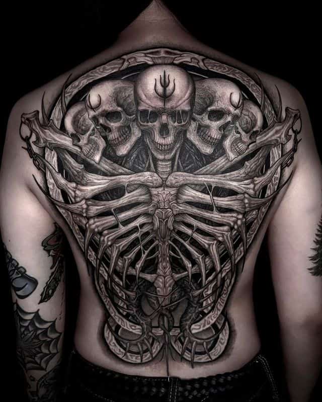 1. Epische Rücken Gothic Tattoo