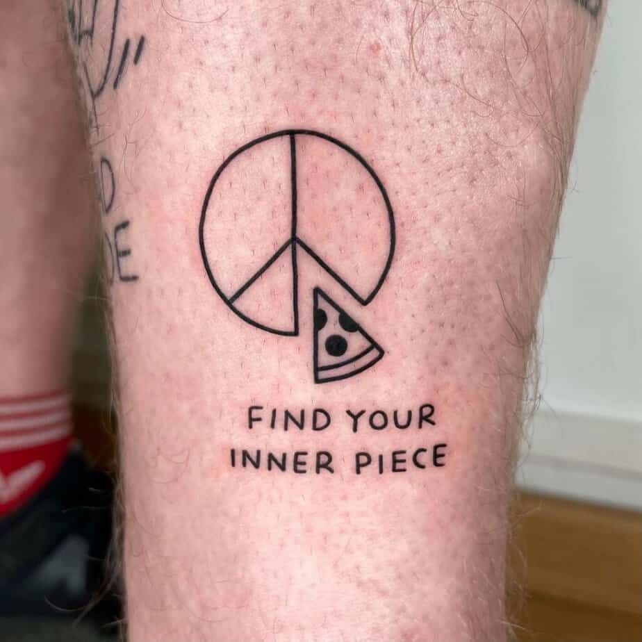Eine Figur, die den Frieden repräsentiert: Tattoo-Ideen