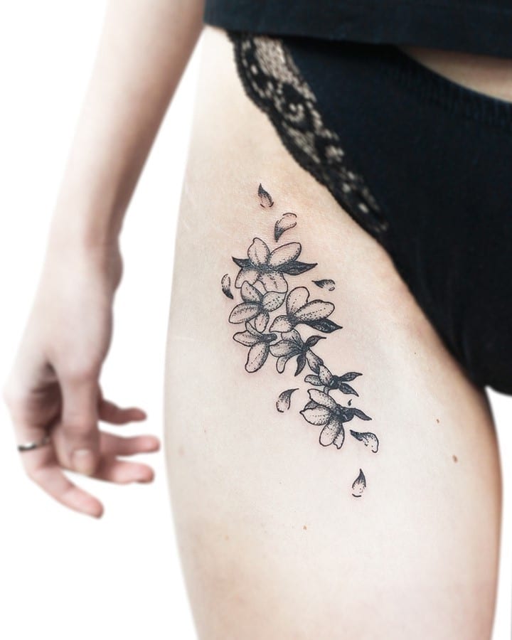 2. Geheime Blumen-Tattoos