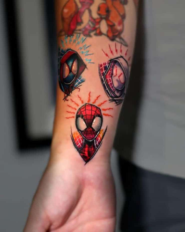 Spiderman-Tattoo auf dem Arm