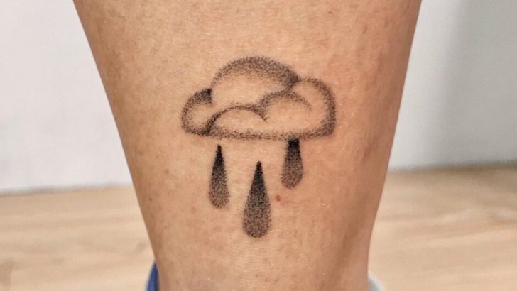 21 Einzigartige Wolken-Tattoo-Ideen, die beweisen, dass nur der Himmel die Grenze ist