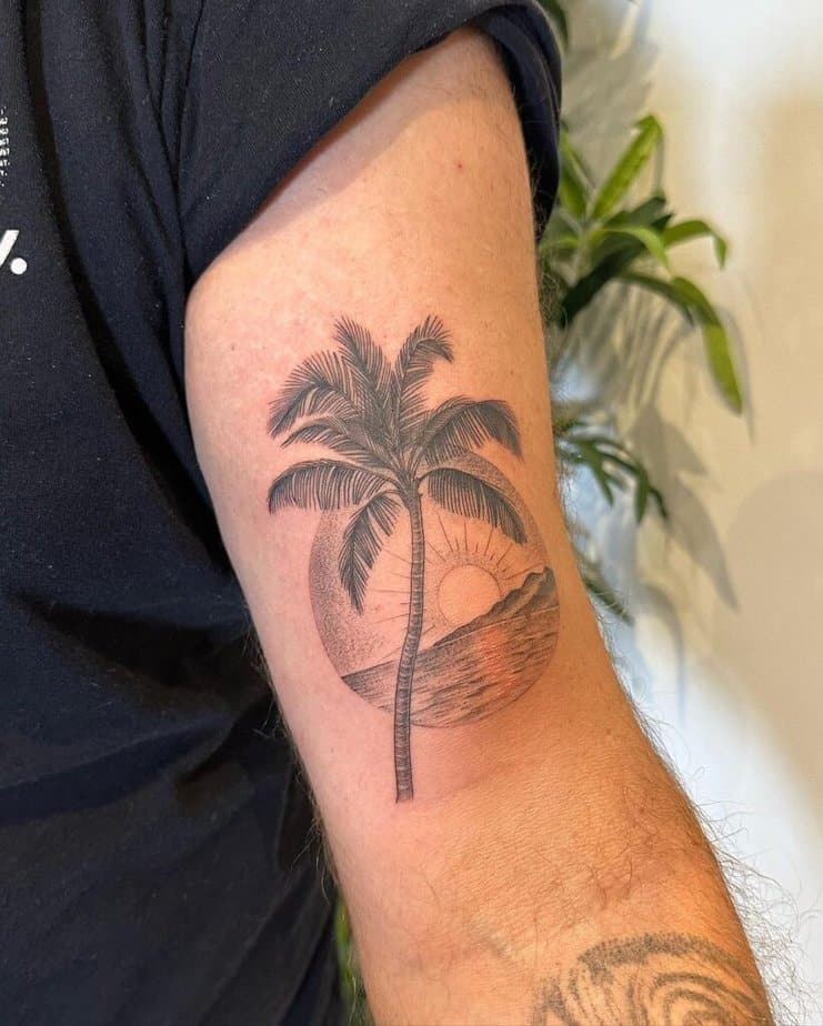 20. Ein Strandtattoo mit einer Palme