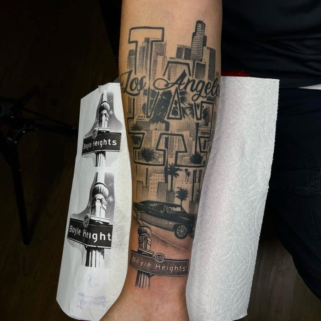 19. Ein Los Angeles Straßen-Tattoo auf dem Unterarm