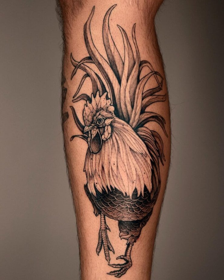 4. Ein Hahn-Tattoo auf dem Bein