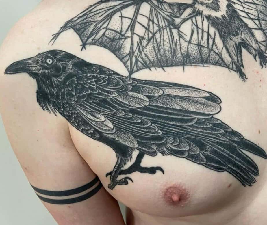 Schwarze und graue Krähen-Tattoos