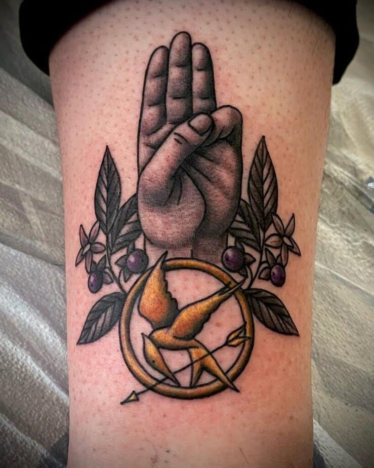 10. Ein traditionelles Hunger Games-Tattoo