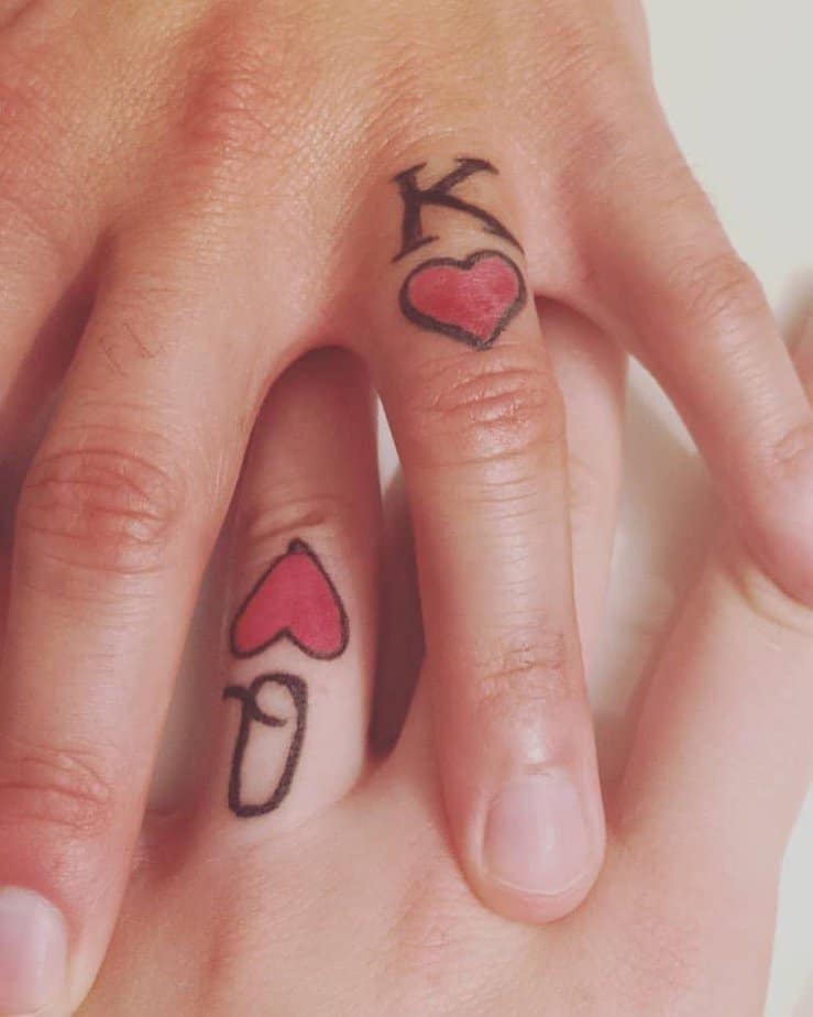 16. Herzförmige Ehering-Tattoos