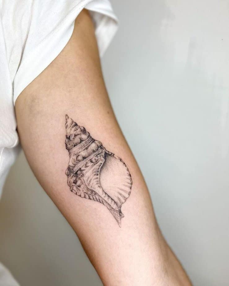 10. Ein Muschel-Tattoo 