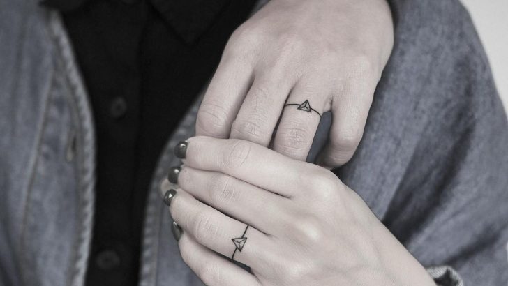 22 Verführerische Ehering-Tattoos zur Verewigung Ihrer Liebe