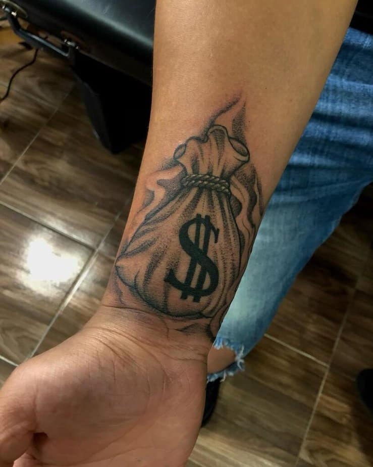 Beutel mit Geld Tattoo Ideen