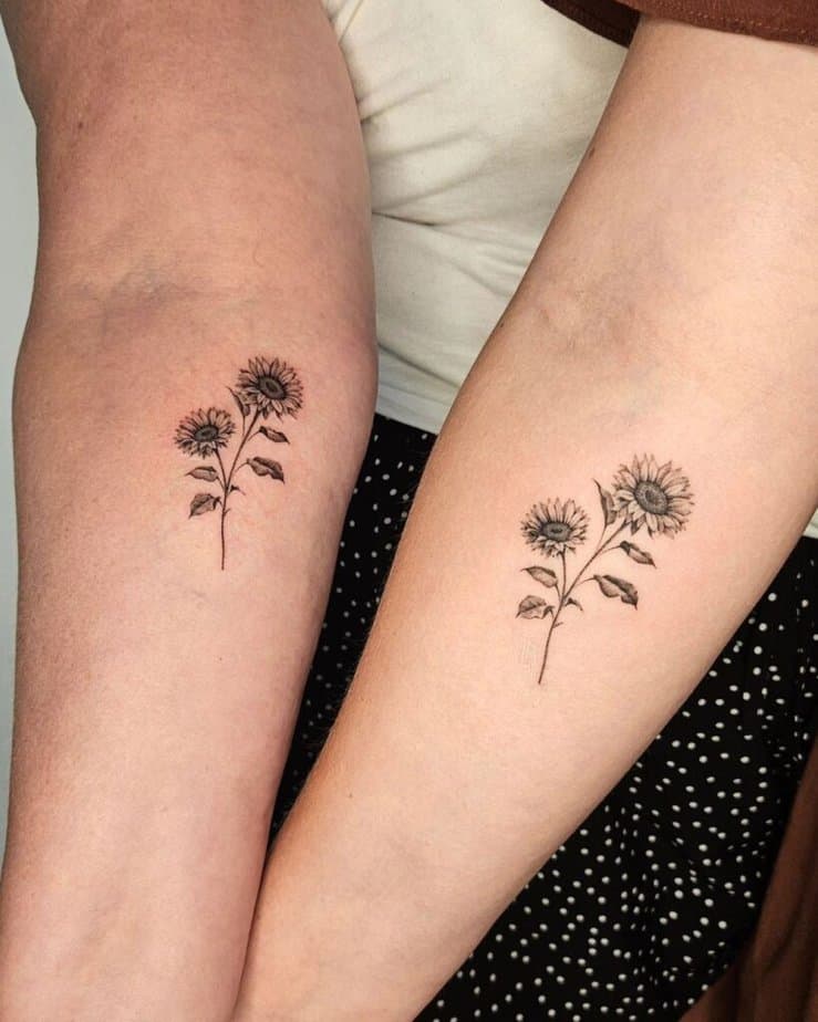 12. Eine passende Mutter und Tochter Sonnenblume Tattoo 