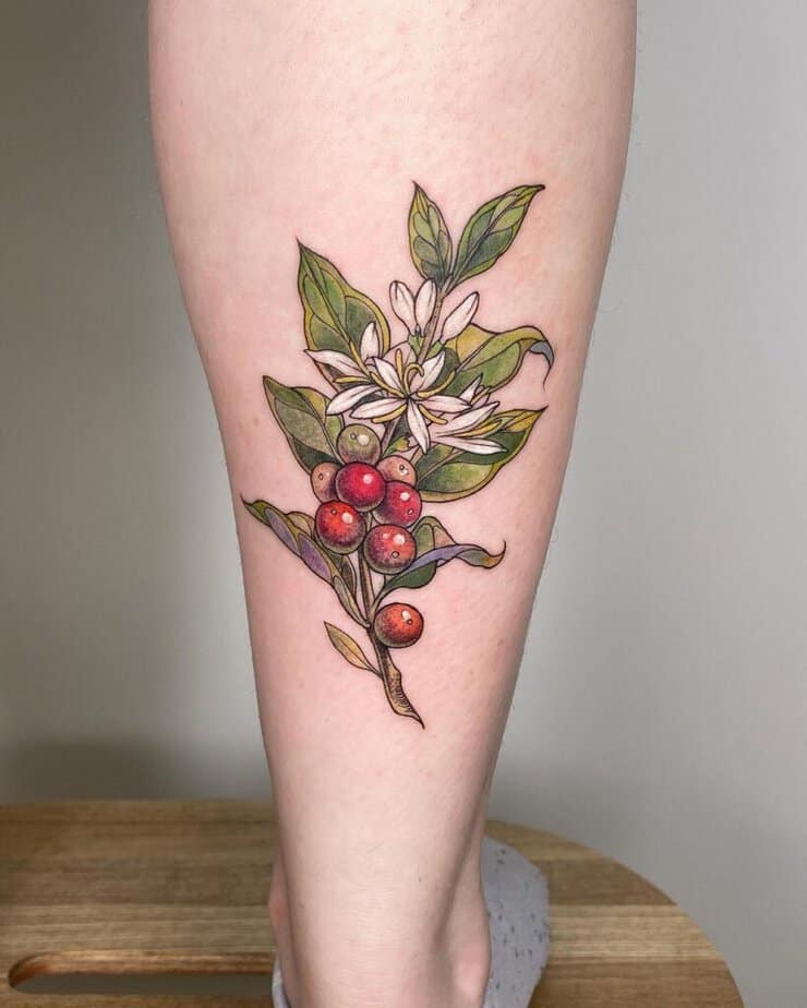 Bunte Kaffeepflanzen-Tattoos  