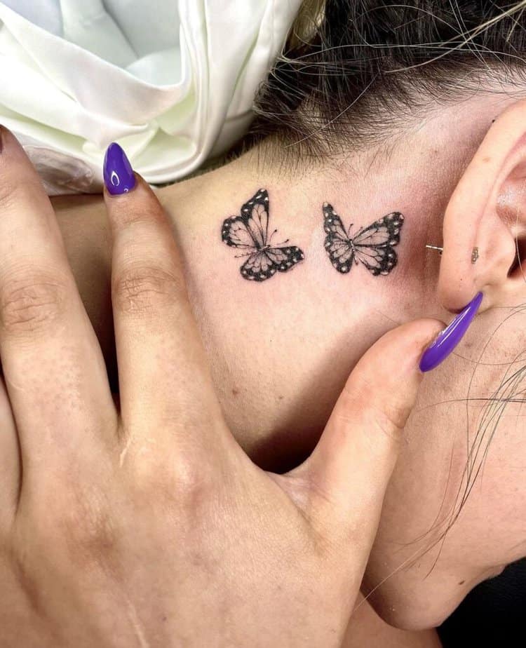 11. Ein einfaches und elegantes Schmetterlings-Tattoo 