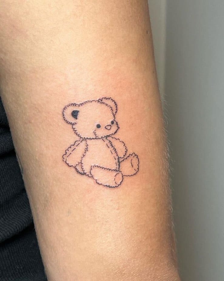 15. Ein kleines Teddybär-Tattoo 