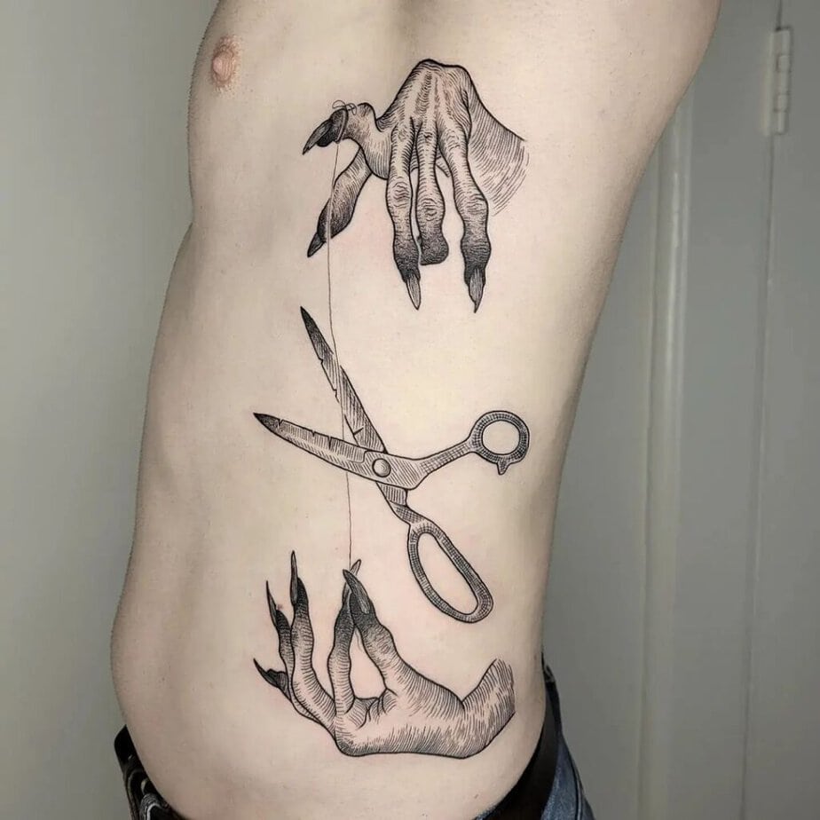 Gespenstische Hexenhände Tattoo