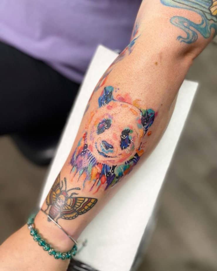 6. Ein Aquarell-Panda-Tattoo