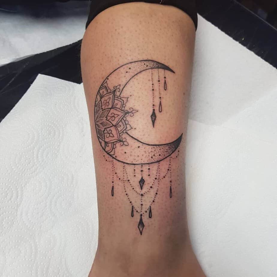Mandala Mond und Sterne Tattoos