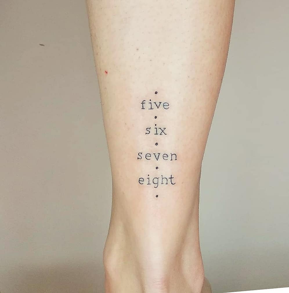 2. Ein "Fünf, sechs, sieben, acht"-Tattoo 