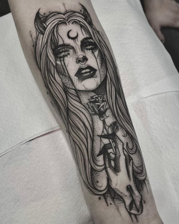 Dunkles weibliches Dämonen-Tattoo