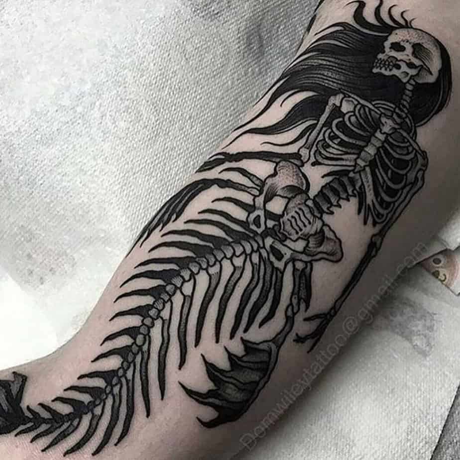 Dunkle Meerjungfrauen-Tattoos