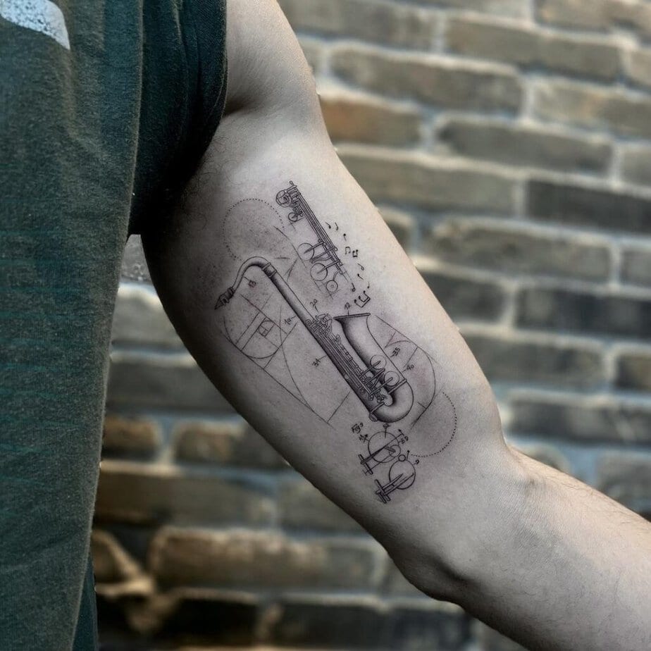 26. Ein dekonstruiertes Saxophon-Tattoo 