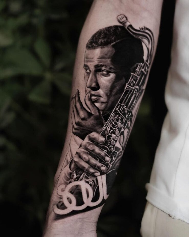 4. Ein John Coltrane-Saxophon-Tattoo 