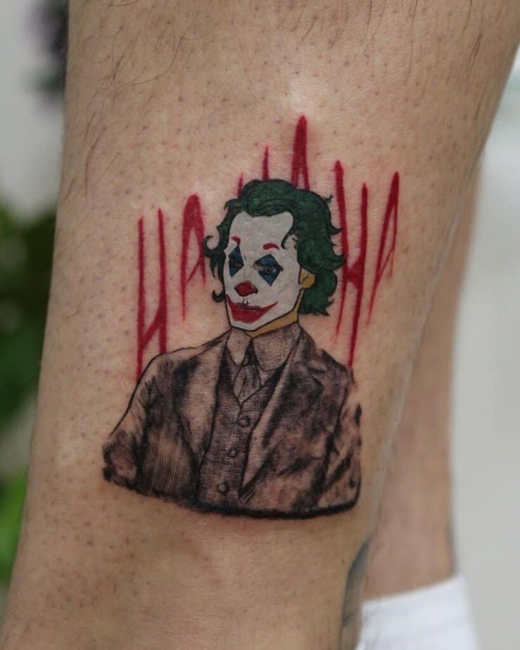 15. Ein Joker-Tattoo auf dem Knöchel 