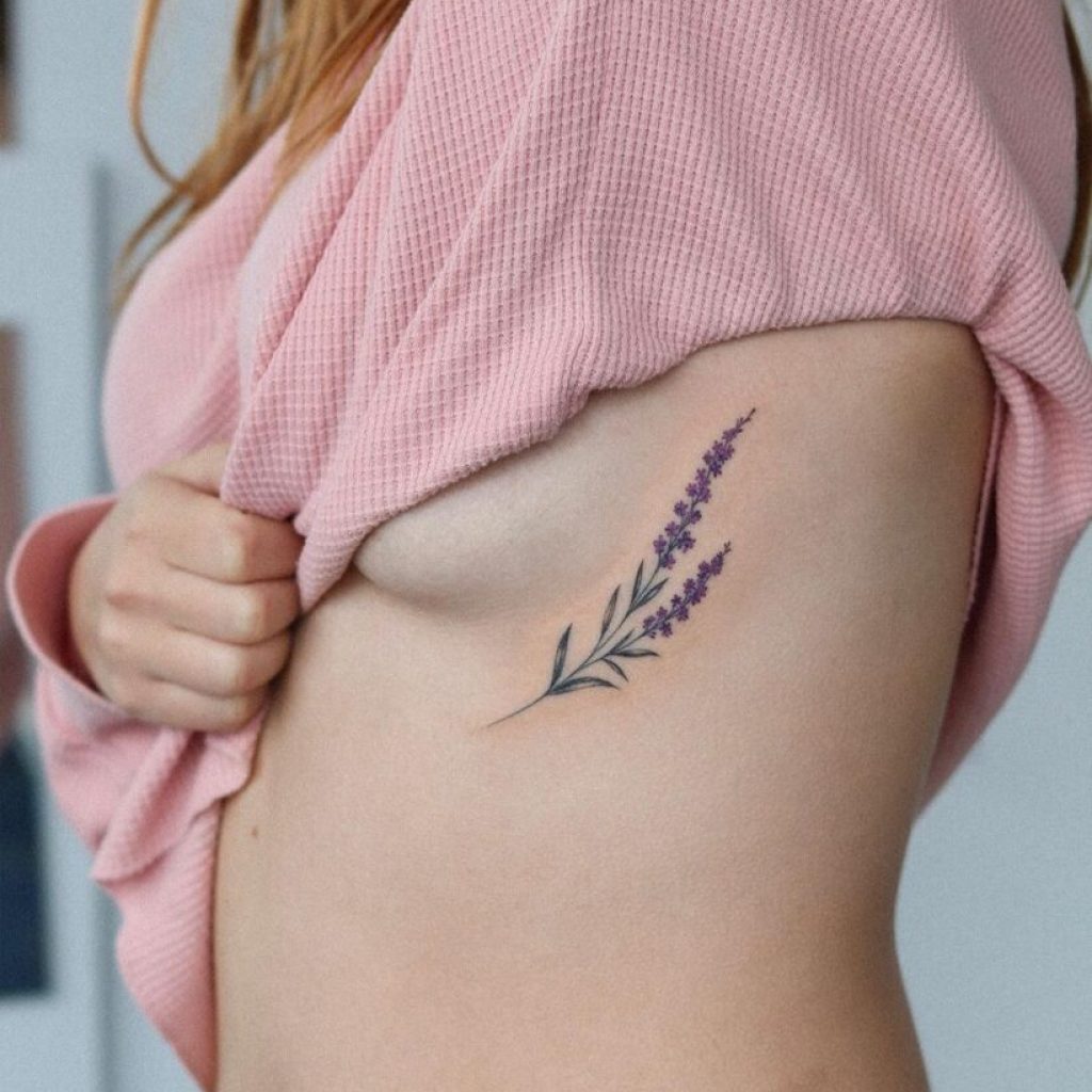 Ein Lavendel-Tattoo