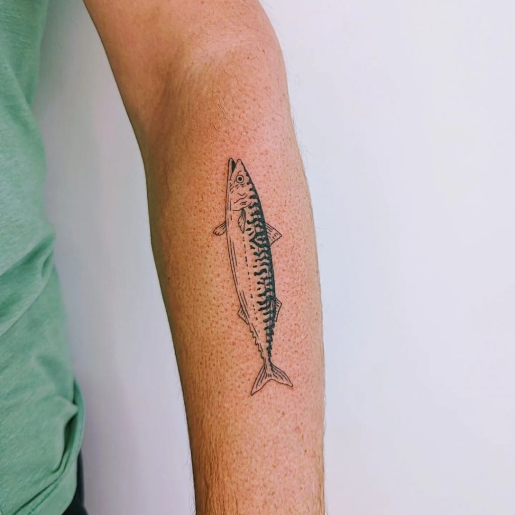 Ein Makrelen-Tattoo