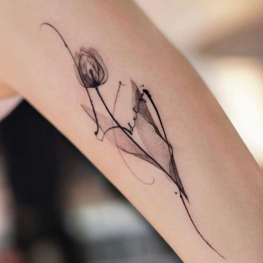 Ein Tulpen-Tattoo