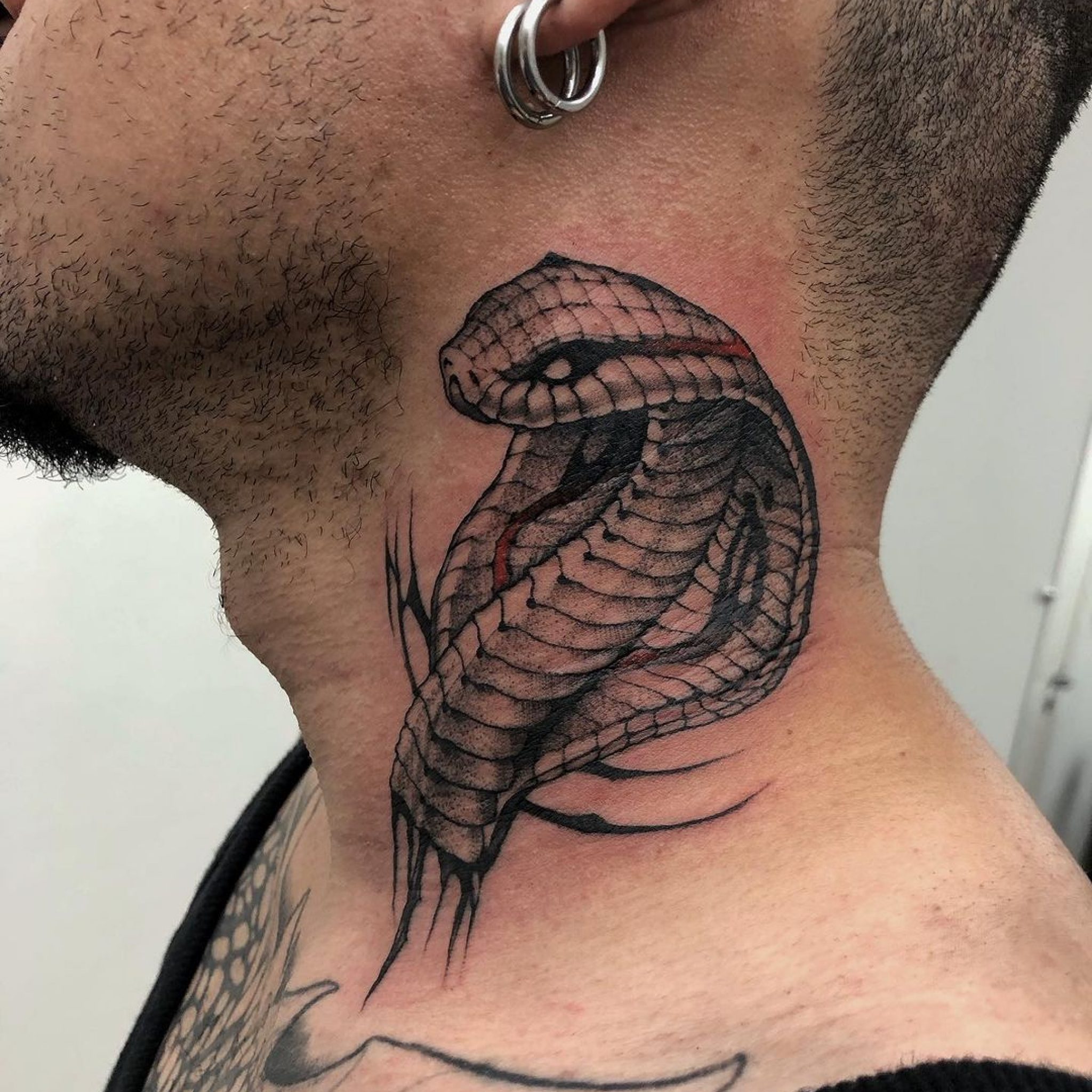 20 Beliebte Cobra Tattoos Die Sie Mit Stil Schlittern Lassen 20 Beliebte Cobra Tattoos Die Sie Mit Stil Schlittern Lassen