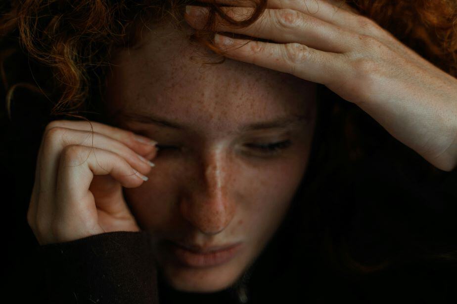 Narzisstisches Opfer-Syndrom: 7 Anzeichen, dass du einen stillen Kampf führst