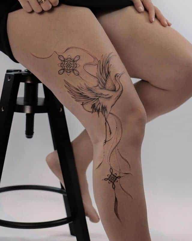 Wunderschönes Kranich-Bein-Tattoo