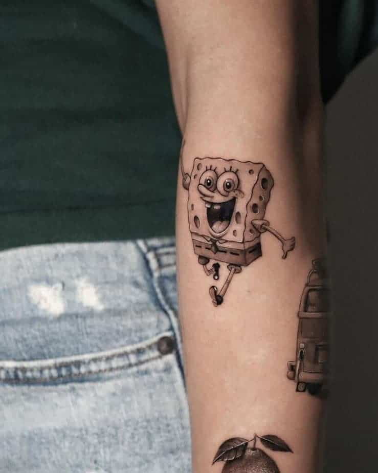 14. Ein schwarz-graues SpongeBob-Tattoo