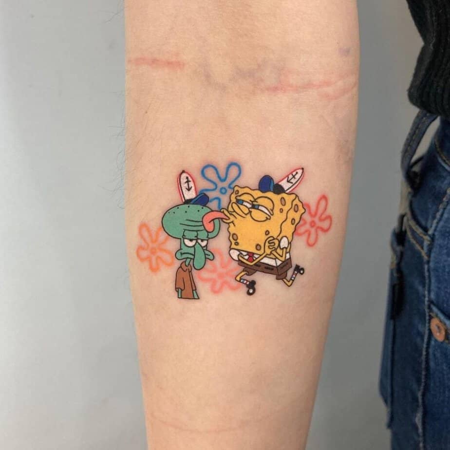 4. Ein Tattoo von SpongeBob und Squidward
