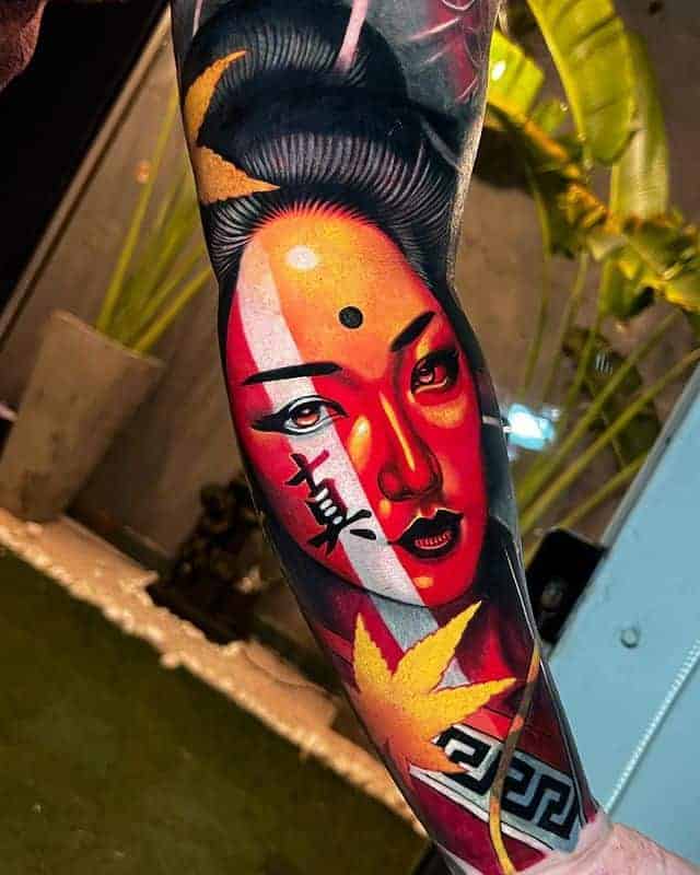 9. Farbiges Geisha-Tattoo