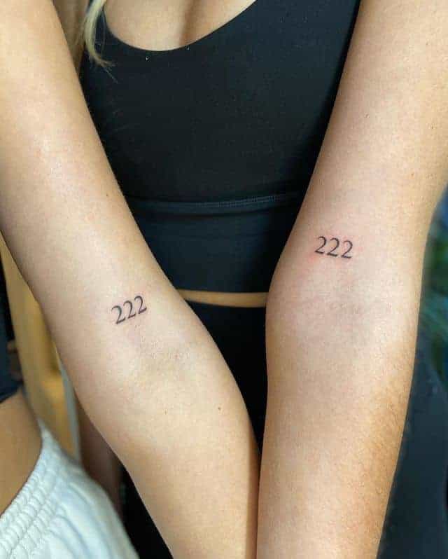 2. Passende 222 Tattoos