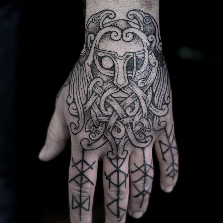 12. Hand-Tattoo