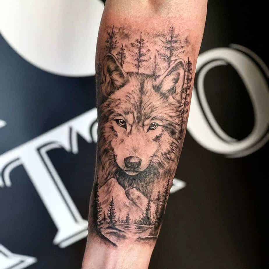 7. Wolf Unterarm Tattoo