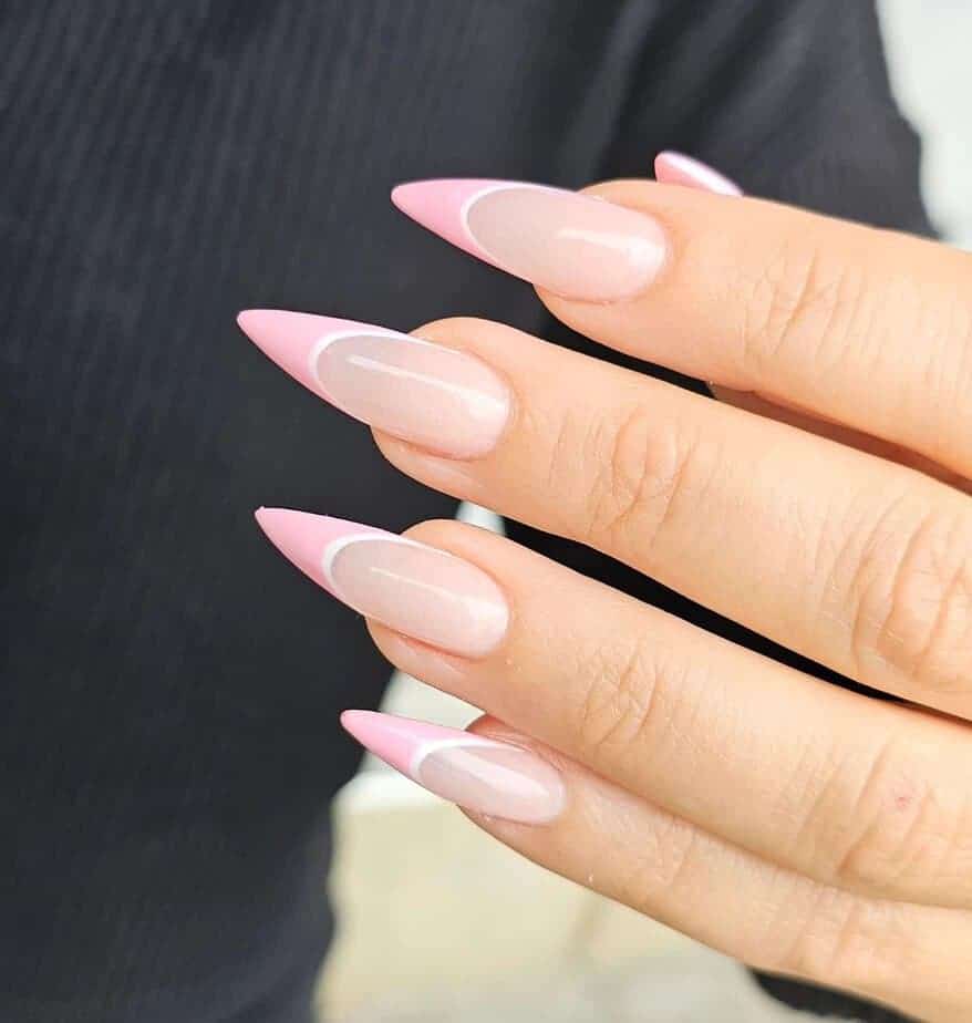 15. Subtile doppelte French Nails