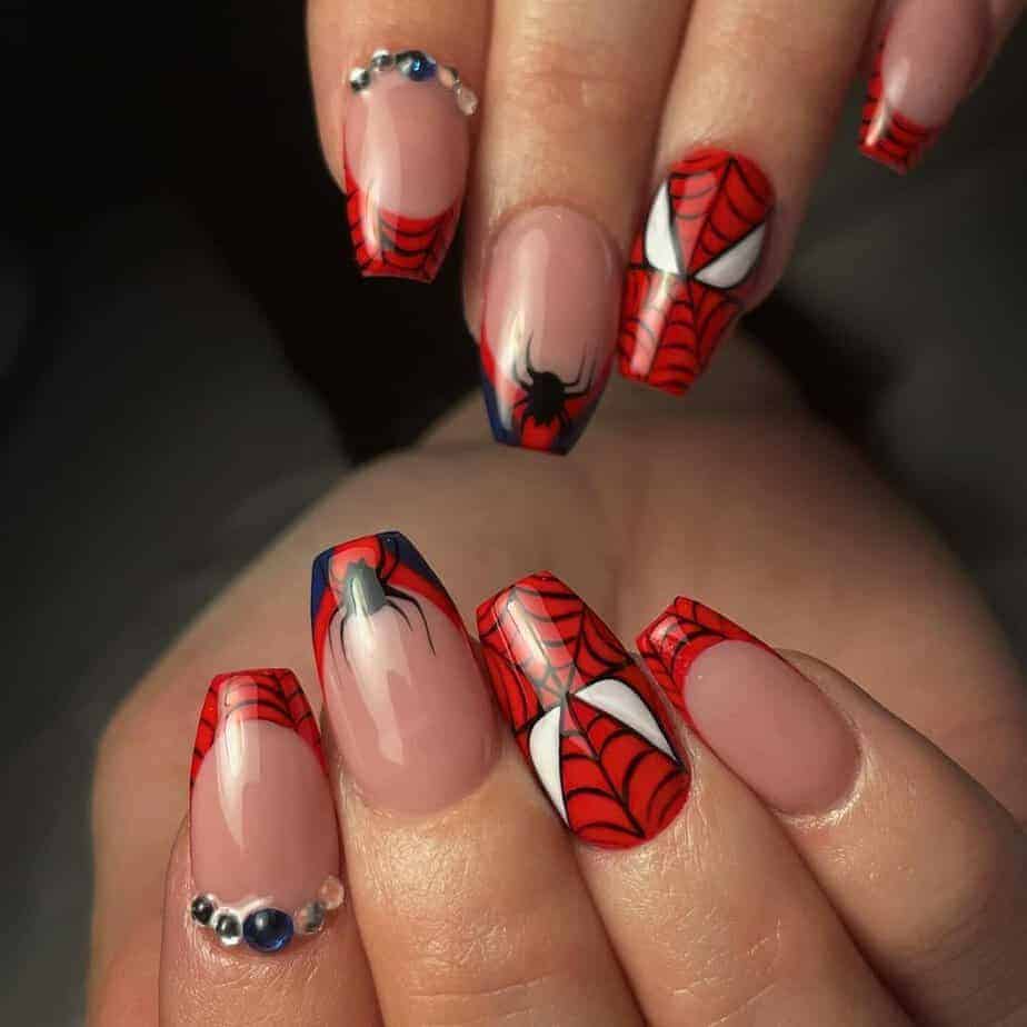 22. Spiderman-Nagelkunst