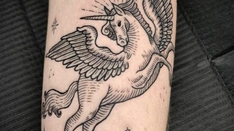 20 Majestätische Einhorn-Tattoos für die Umarmung von Magie und Wunder